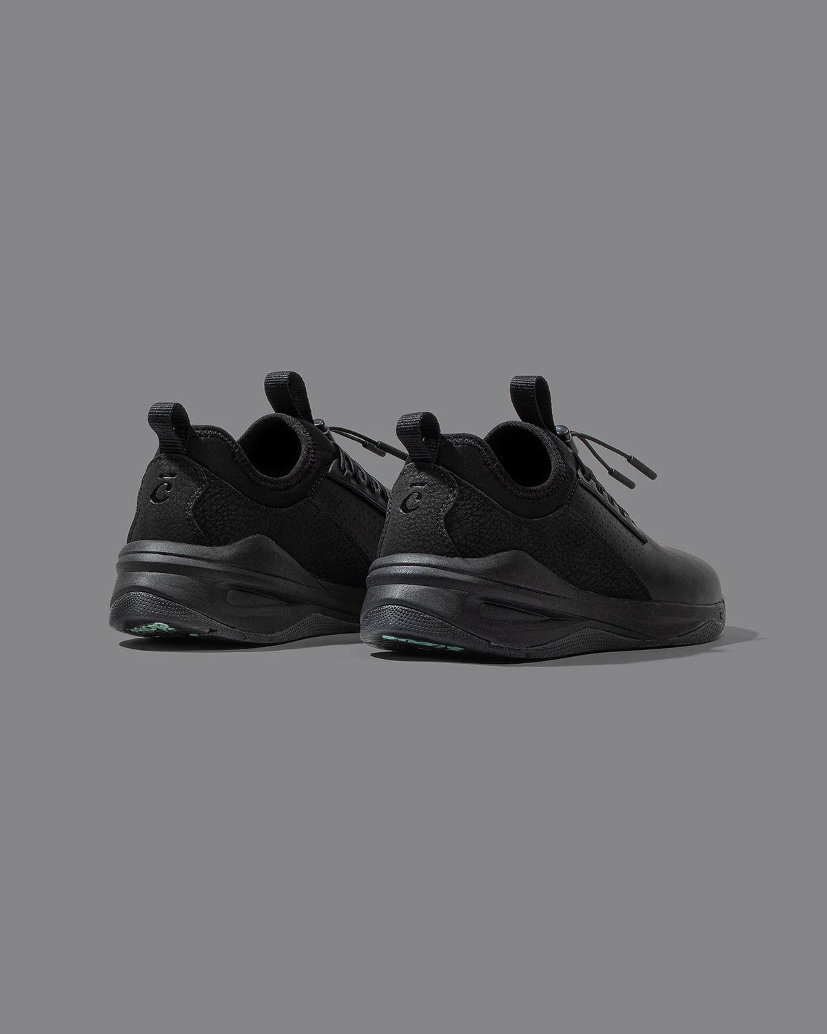 Clove Classic - All Black Option