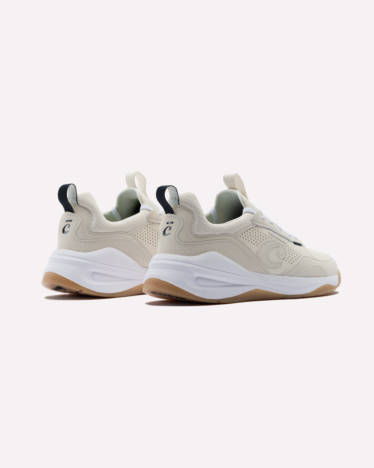 Clove Strada - Sand / White / Gum