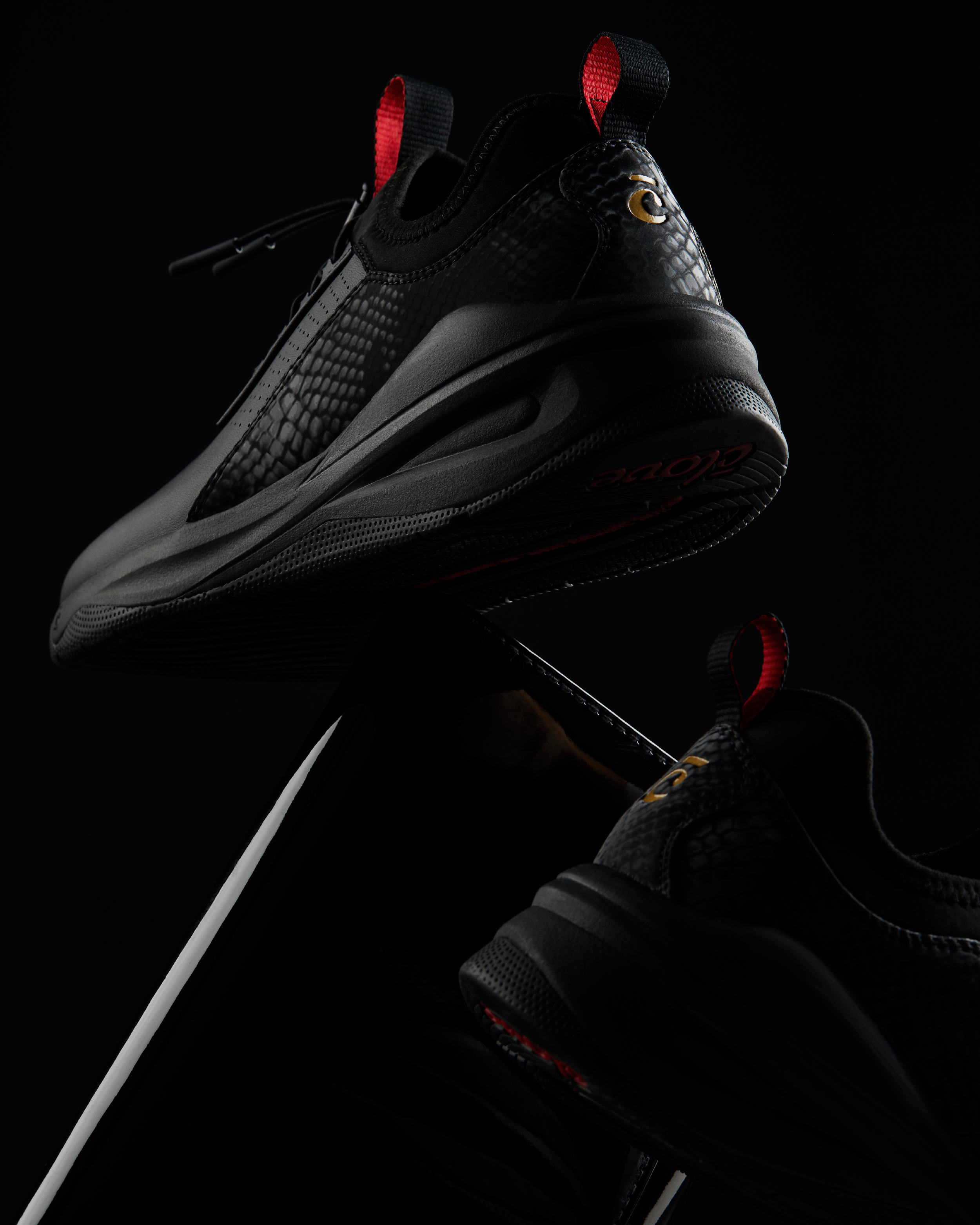 Clove Classic LX - Black Python