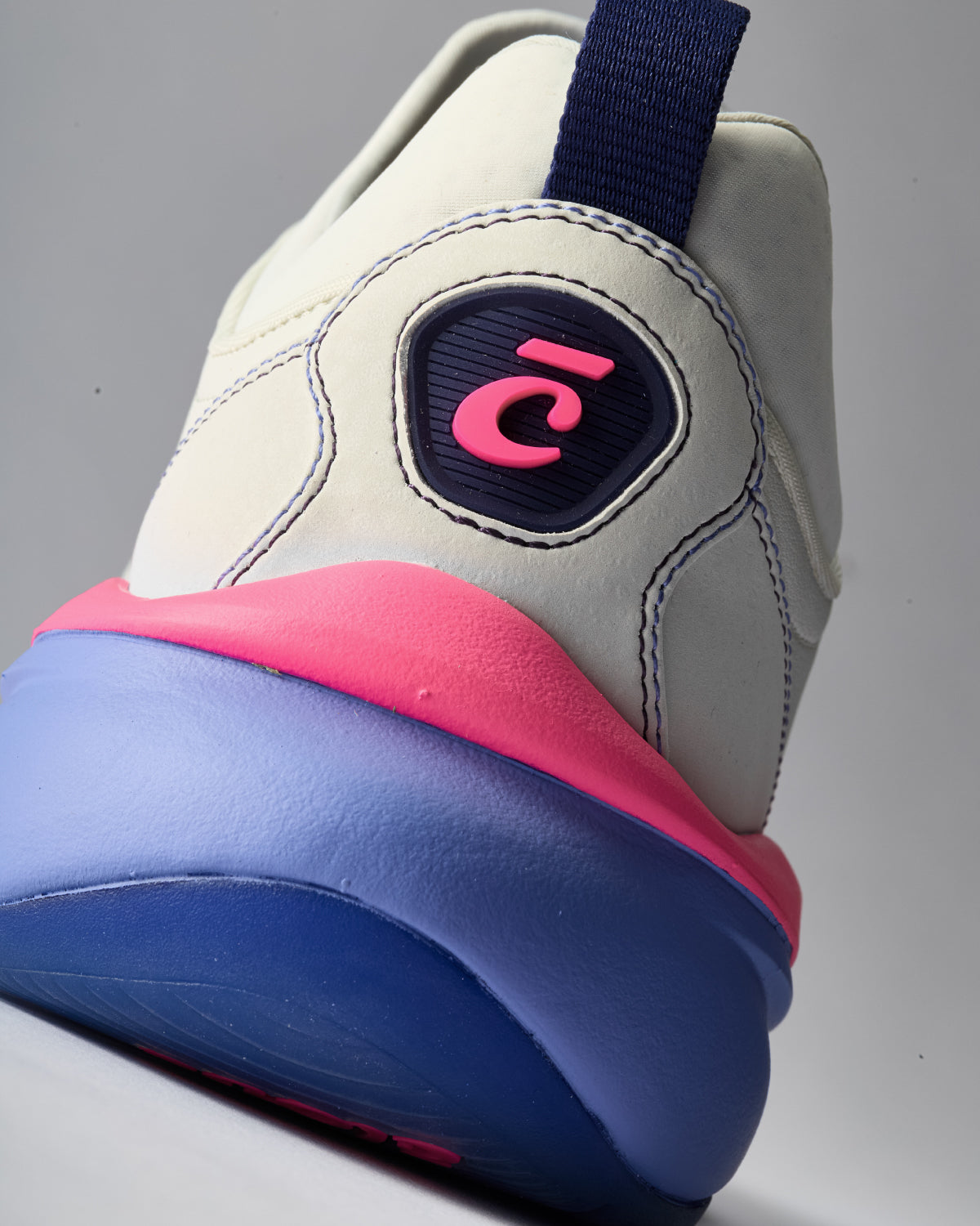 Clove Prima - Bright Grey / Blue / Pink