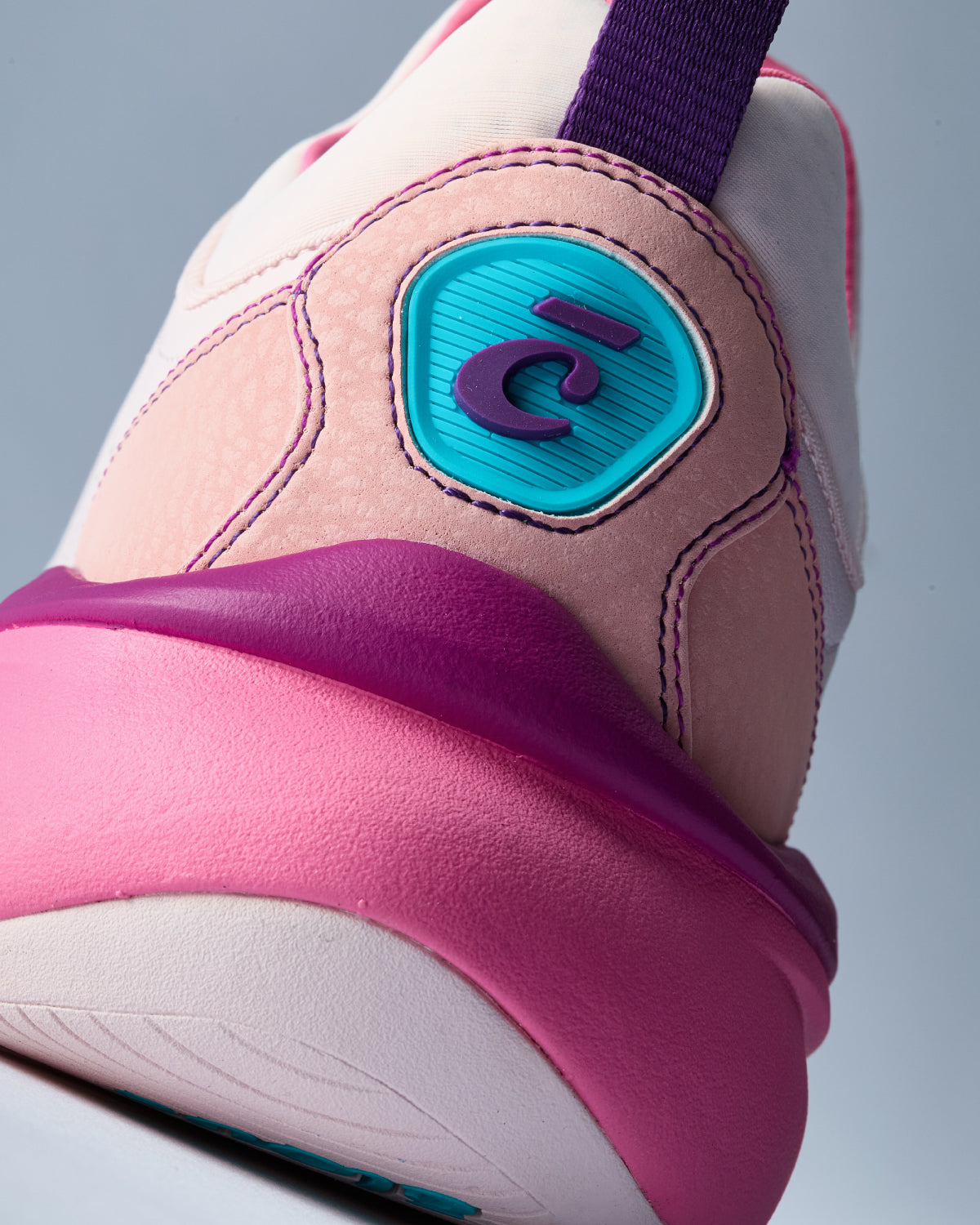 Clove Prima - Light Pink Violet